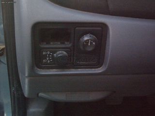 Nissan Primera 1600 16V FULL EXTRA '02-thumb-7