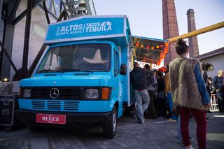 Καντίνα Mercedes-Benz 1993 CUSTOM 207D-thumb-2