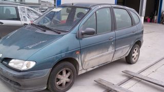 RENAULT MEGANE SCENIC-thumb-1