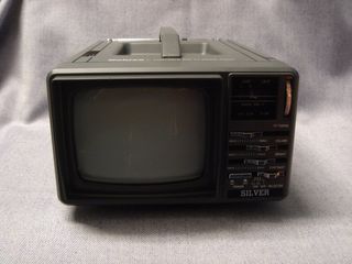 ΤΗΛΕΟΡΑΣΗ/ΡΑΔΙΟ ΑΥΤΟΚΙΝΗΤΟΥ SILVER 12V/220V DELUXE PORTALE 5" BLACK&WHITE TV WITS AM/FM ΔΙΑΣΤΑΣΕΙΣ ΜΗΚΟΣ 26mm ΠΛΑΤΟΣ 19,5mmΥΨΟΣ 11mm