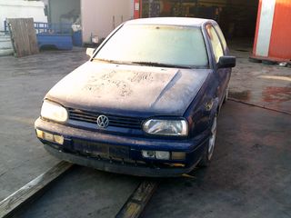 VOLKSWAGEN GOLF 2001 1400CC