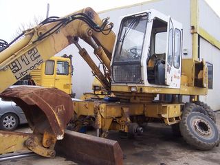 ΑΝΤΑΛΛΑΚΤΙΚΑ ΑΠΟ LIEBHERR 912 LITRONIC-thumb-1