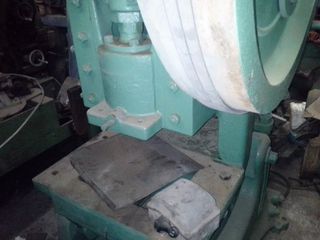 Πρέσα κρουστική (50ton)-thumb-4