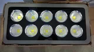 ΠΡΟΒΟΛΕΙΣ LED ΟΙΚΟΝΟΜΙΑΣ 300W 400W 500W