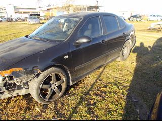 Seat Toledo 2003 1.6 SPORT 105HP CLIMA-thumb-1