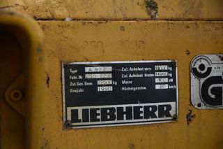 Εκσκαφέας Με Λάστιχα Liebherr 1990 922 -thumb-3