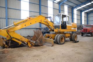 Εκσκαφέας Με Λάστιχα Liebherr 1983 912 LITRONIC-thumb-1