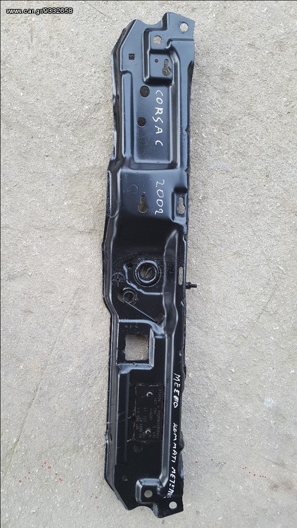 μετωπη corsa c μεσαιο κομματι 