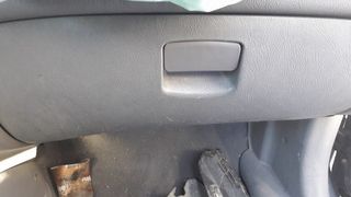 Πωλείται ντουλαπάκι για HYUNDAI ACCENT 1999-2002 4ΠΟΡΤΟ