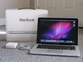 Ευκαιρία! 2010 Apple MacBook 13,3' 500GB 2GB RAM
