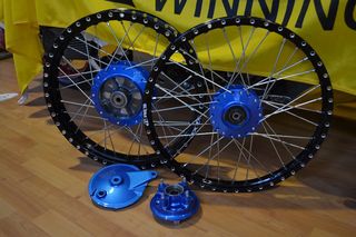 YAMAHA X-135 RACING LIGHTWEIGHT WHEELS(BLACK-BLUE)