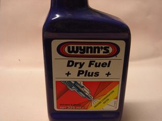 Wynn's DRY FUEL PLUS 325 ml Ντίζελ  & Βενζίνης Κατάληλο για την Απορρόφηση Νερού Από το Σύστημα ΚΑΥΣΙΜΩΝ ΔΩΡΟ (ΠΡΟΣΤΑΤΕΥΤΙΚΑ ΠΟΡΤΑ)