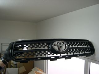 ΜΑΣΚΑ ΠΡΟΦΥΛΑΚΤΗΡΑ ΕΜΠΡΟΣ TOYOTA RAV 4 2011-2012