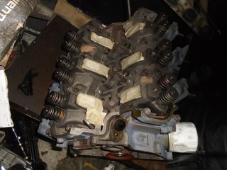  FORD 2900cc V6 ΜΠΛΟΚ ΜΗΧΑΝΗΣ ΜΕ ΚΑΠΑΚΙΑ ΕΠΙΣΚΕΥΑΣΜΕΝΗ