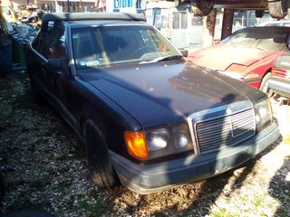 Mercedes-Benz E 300 1989 1989-thumb-1