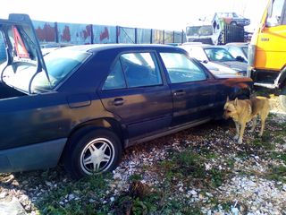 Mercedes-Benz E 300 1989 1989-thumb-2