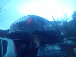 Fiat Pundo-thumb-3