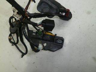 OPEL ASTRA J ΑΠΟ 2010-2015 ΟΠΙΣΘΙΑ ΑΡΙΣΤΕΡΗ ΚΛΕΙΔΑΡΙΑ,YΠΑΡΧΕΙ ΕΜΠΡΟΣ ΔΕΞΙΑ ΑΡΙΣΤΕΡΗ,ΚΑΙ ΠΙΣΩ ΔΕΞΙΑ!!