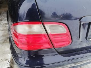 Πισω φαναρια απο Mercedes CLK200 W208-thumb-1