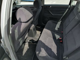 Volkswagen Passat 2001 PASSAT 1.6-thumb-6