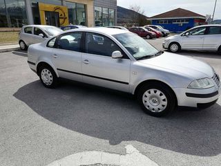 Volkswagen Passat 2001 PASSAT 1.6-thumb-1