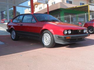 Alfa Romeo GTV 1985 ALFETTA GTV 2.0-thumb-2
