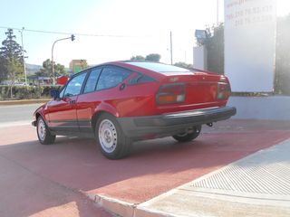 Alfa Romeo GTV 1985 ALFETTA GTV 2.0-thumb-5