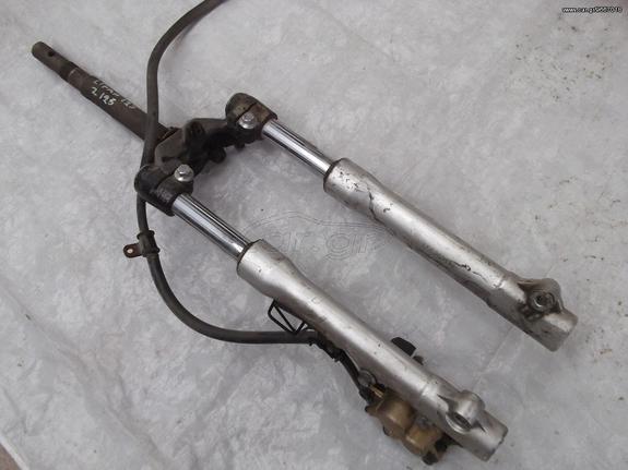 LIFAN 125 Z Lifan LF 125 GY-6 Γνήσια Εμπρός Ανάρτηση μπουκάλες σταυρός βάση δαγκάνας δαγκάνα σε άριστη κατάσταση!!!