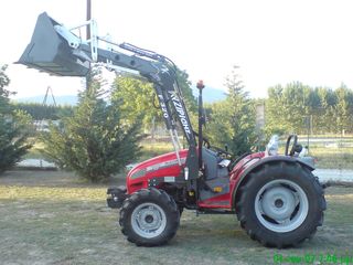 Φορτωτης  F 300