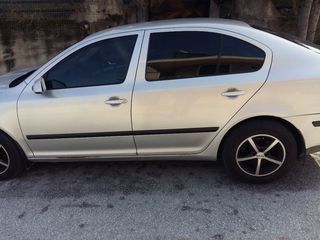 Skoda Octavia 2005-thumb-7