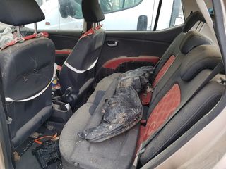 HYUNDAI I10 1200 2011-thumb-5