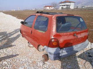 ΟΛΟΚΛΗΡΟ ΑΥΤΟΚΙΝΗΤΟ ΓΙΑ ΑΝΤΑΛΛΑΚΤΙΚΑ RENAULT TWINGO 