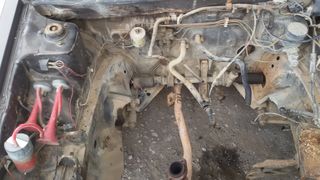 NISSAN SUNNY B11 / E 13-thumb-2