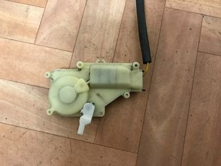 Ηλεκτρομαγνητικές κλειδαριές Ford Ranger, Mazda B2500,Mazda Bt50 -thumb-2