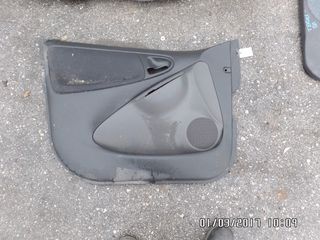 ΤΑΠΕΤΣΑΡΙΑ ΠΟΡΤΑΣ ΕΜΠΡΟΣ ΑΡΙΣΤΕΡΗ TOYOTA YARIS 98-05