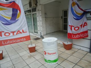 TOTAL Mutlagri Super 10W-30 (20LT)-thumb-7