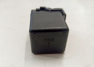 ΜΠΟΥΤΟΝ ΡΕΛΕ INNOVA 125-thumb-1