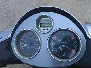 Piaggio carnaby 125cc-thumb-13