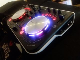 Pioneer DDJ WeGo Console Controller-thumb-4