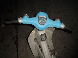 Honda c50 για ανταλακτικα. κομματι κομματι ΚΑΛΕΣ ΤΙΜΕΣ!! c-50 c70 πιρουνι μοτερ καπακια μηνια φαναρι φλας-thumb-4