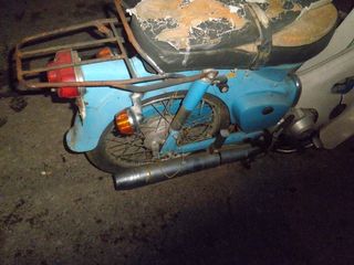 Honda c50 για ανταλακτικα. κομματι κομματι ΚΑΛΕΣ ΤΙΜΕΣ!! c-50 c70 πιρουνι μοτερ καπακια μηνια φαναρι φλας-thumb-7