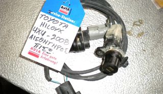 ΑΙΣΘΗΤΗΡΕΣ ΠΙΣΩ ΑΠΟ TOYOTA-XILUX-08.....