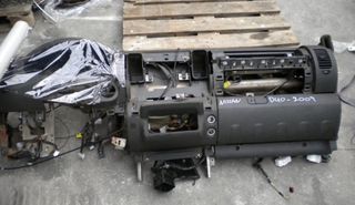 ΤΑΜΠΛΟ ΑΠΟ NISSAN-D40-2009....