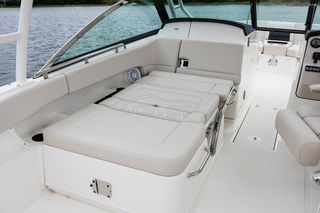 Boston-Whaler 2015 270 Vantage-thumb-2