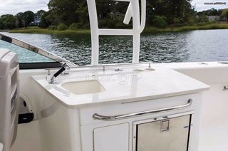 Boston-Whaler 2015 270 Vantage-thumb-6