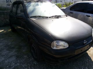 Opel Corsa 1996 1200-thumb-2
