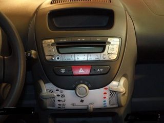 CITROEN C1 2011  1000cc-thumb-2