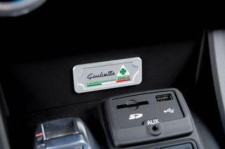 Alfa Romeo Giulietta '15 QV LAUNCH EDITION 